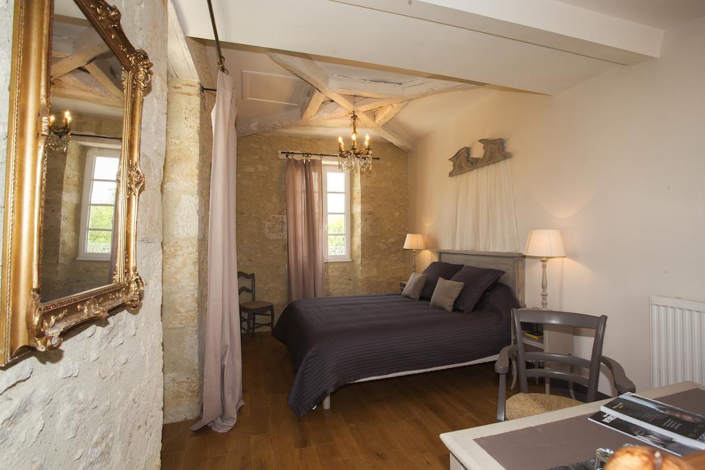 Maison D'Hotes De Charme Les Bruhasses คอนโดม ภายนอก รูปภาพ