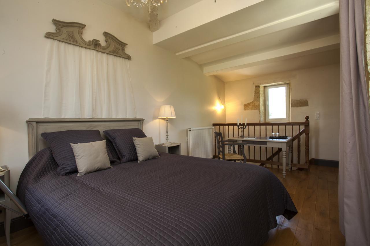 Maison D'Hotes De Charme Les Bruhasses คอนโดม ห้อง รูปภาพ